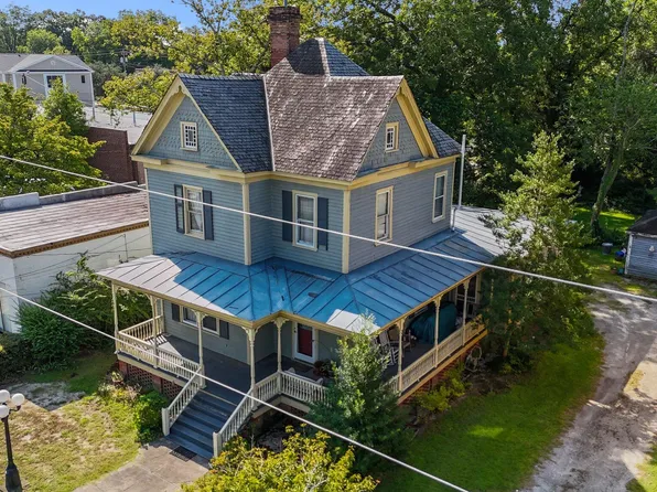 106 W Capitola Avenue, Kinston, NC 28501