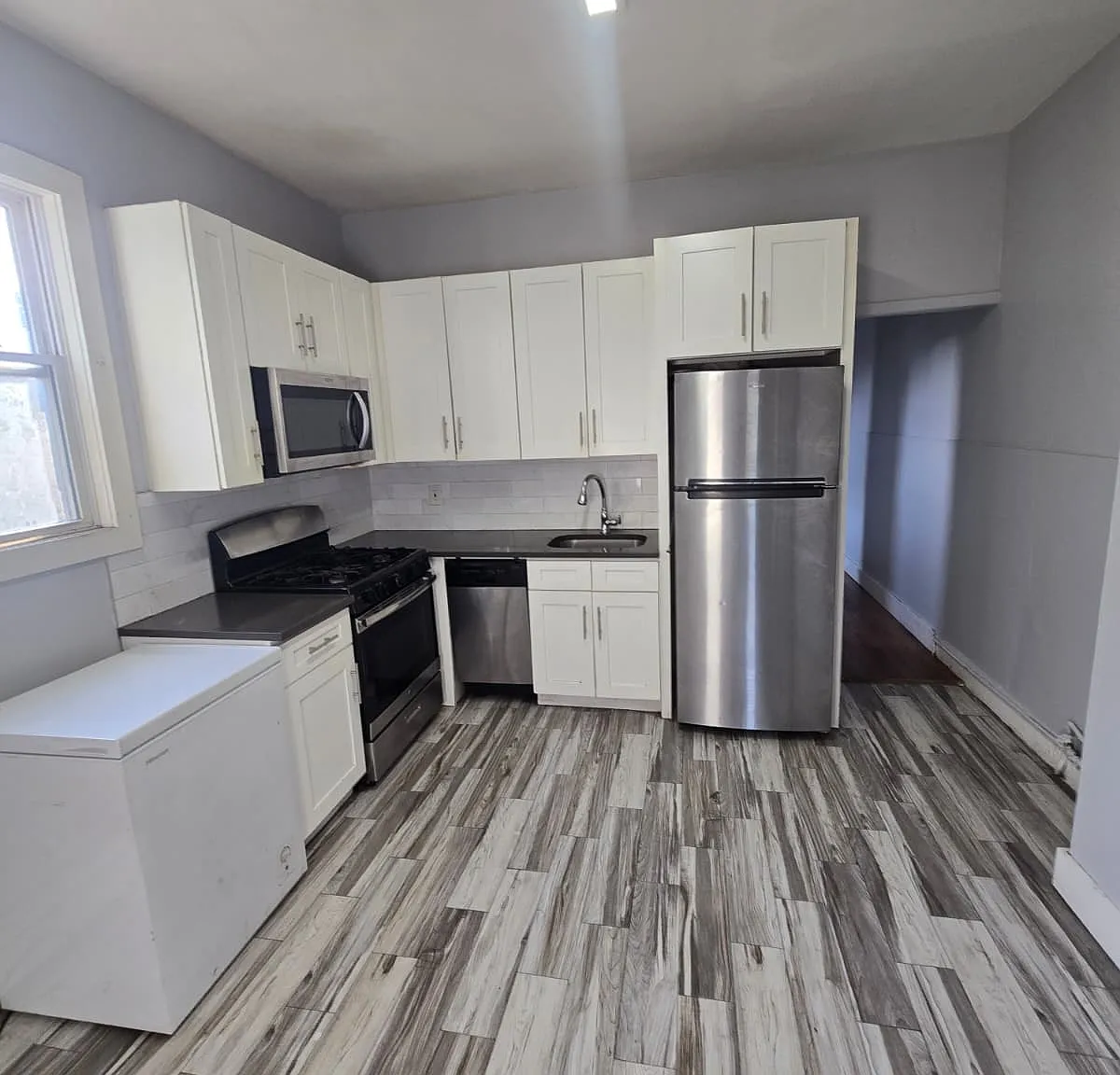 2 bed, $1,995 — Photo 1