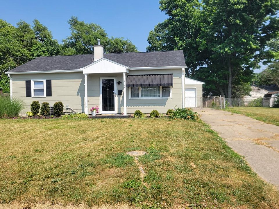 1st image of 809 Richardson Dr
