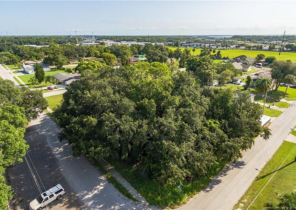 1st image of Moton Ave