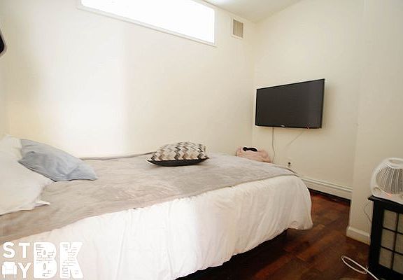 4th image of 51 Clifton Pl APT 3D