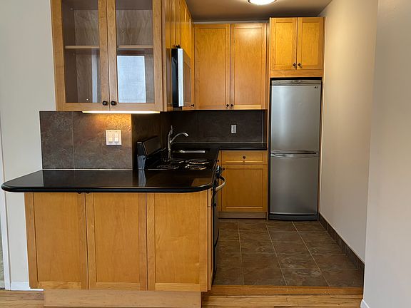 4th image of 112 1st Ave APT 5B