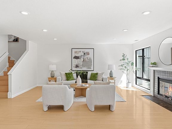 3rd image of 7518 Rosedale Ct