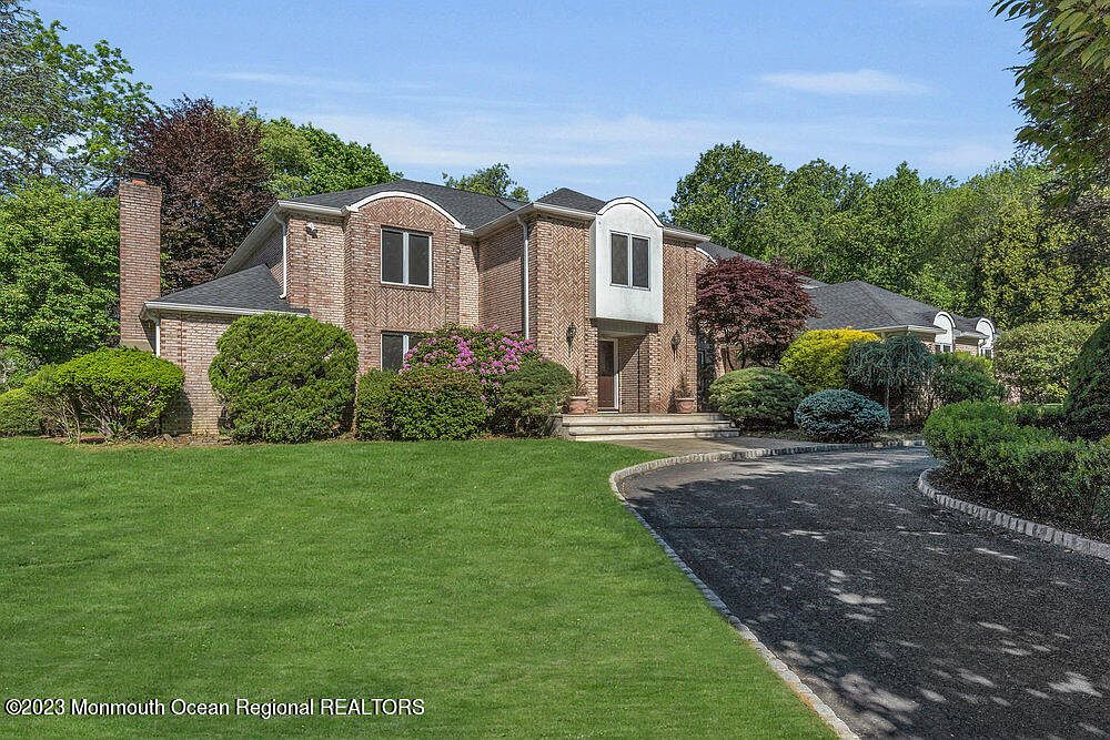 5 Colts Drive, Holmdel, NJ 07733 | Zillow