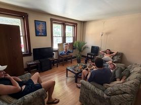 Atwood St, 306-1