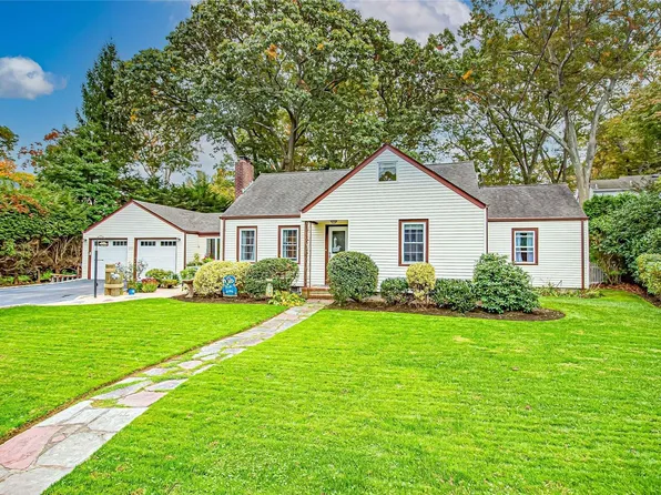 233 Fillmore Street, Centerport, NY 11721