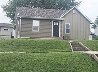 133 N Oak St, Leigh, NE 68643