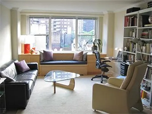 Sold by Bank Neary | media 1