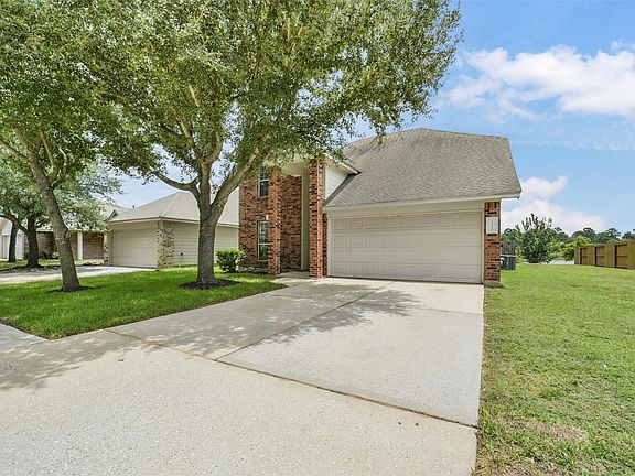 3rd image of 21526 Falvel Lake Dr