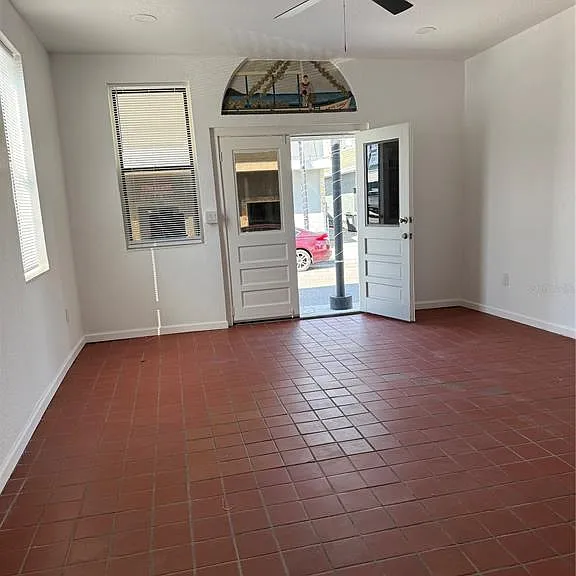 501 Athens St #A & B — Photo 7