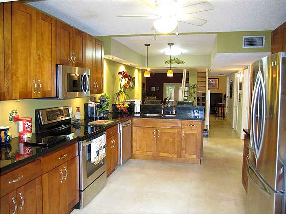 3rd image of 3054 Day Ave #2