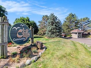 855 Cliffs Dr #303C, Ypsilanti, MI