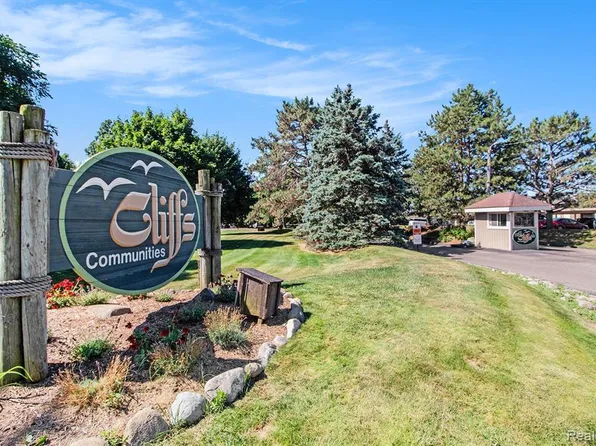 855 Cliffs Dr #303C, Ypsilanti, MI 48198