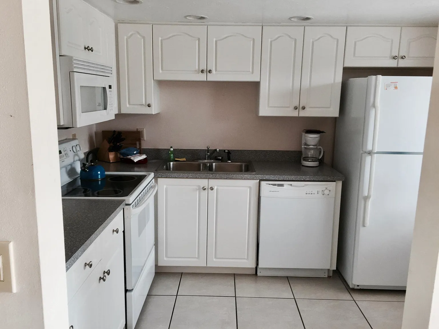 5630 Matanzas Dr — Photo 2