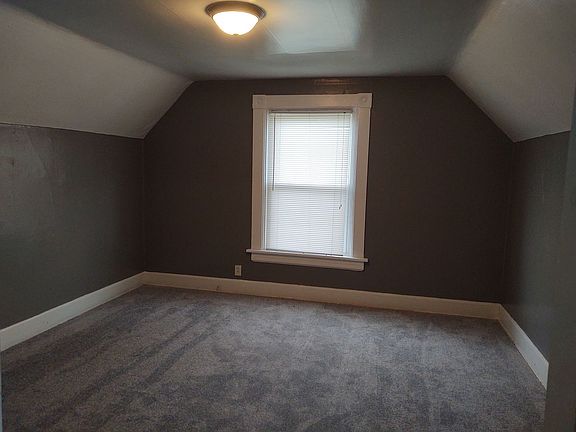 3rd image of 201 S Howell St #1/2
