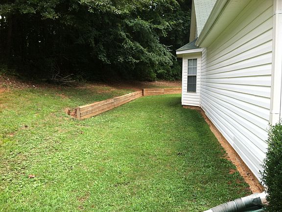 5th image of 28 Hardwood Ct
