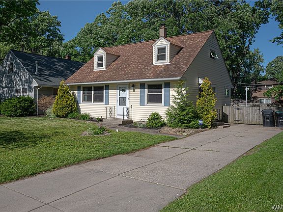 3rd image of 73 Ashford Ave
