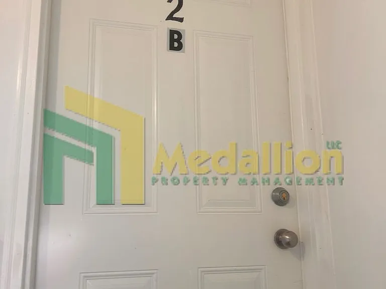 4700 W Monroe St #2 — Photo 4