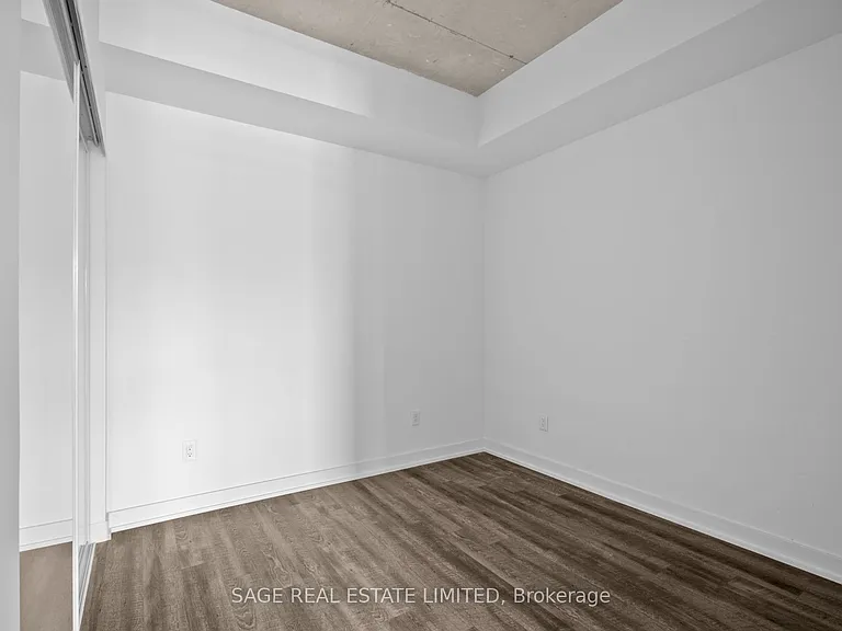 665 Queen St E #514 — Photo 19
