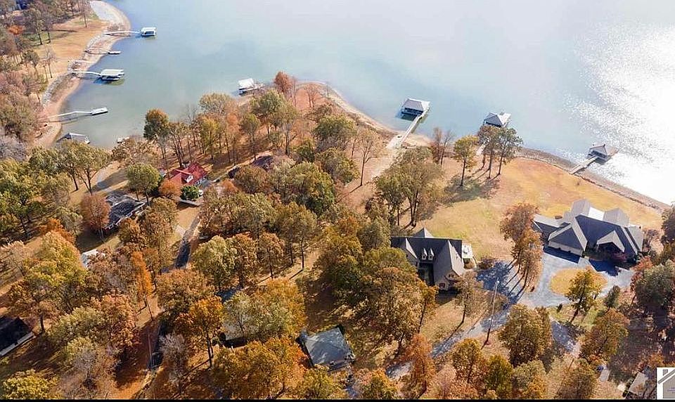 1st image of 60 Beshears Ln