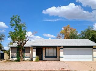 9221 N 63rd Dr, Glendale, AZ 85302