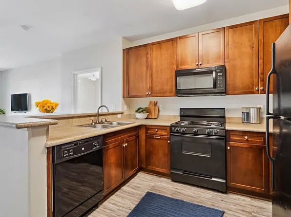 Meridian Place Apartment Homes