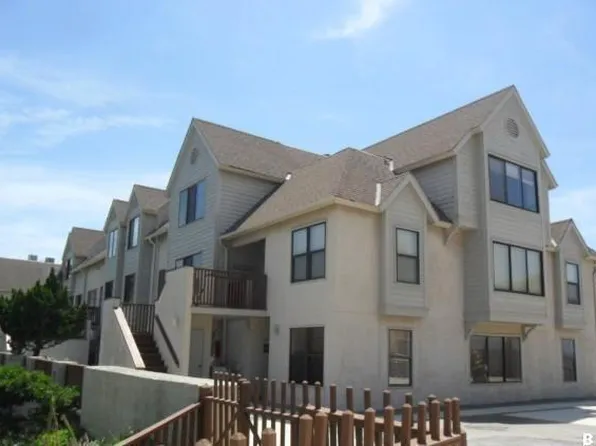 647 Newhaven Ct, Saint Helena Island, SC 29920