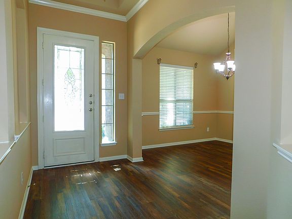 3rd image of 1513 Mockingbird Dr