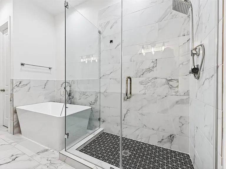 5841 Dolores St — Photo 28