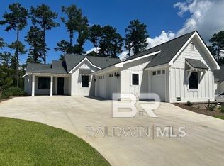 811 Geranium Dr, Fairhope, AL 36532