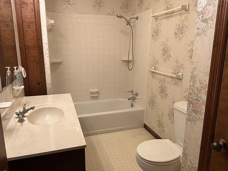 144 Aberdene Ln — Photo 7