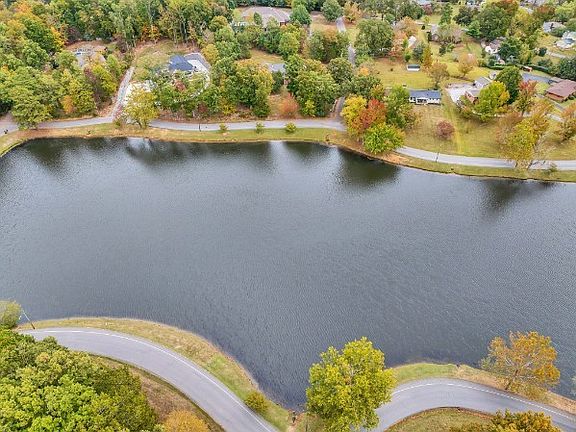 4th image of 108 Lake Valley Rd