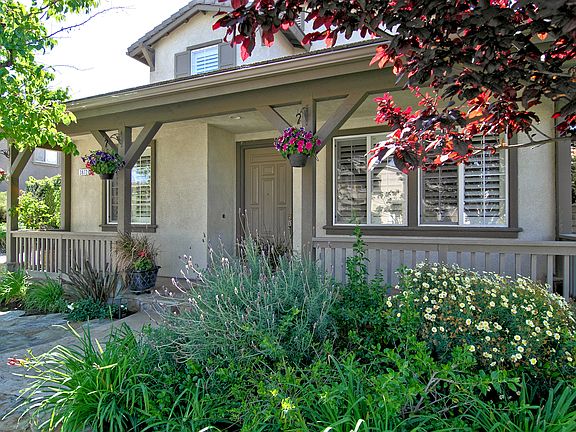 4th image of 3872 Tiverton Dr