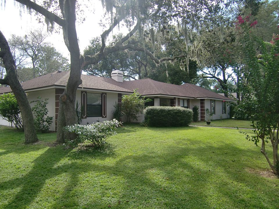 Corner Lot oversized