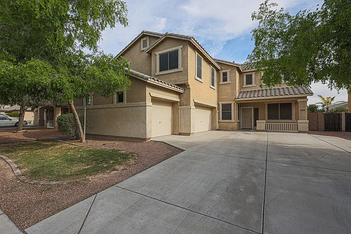 5 bed, 3.0 bath, 2973 sqft, $2,760 — Photo 3