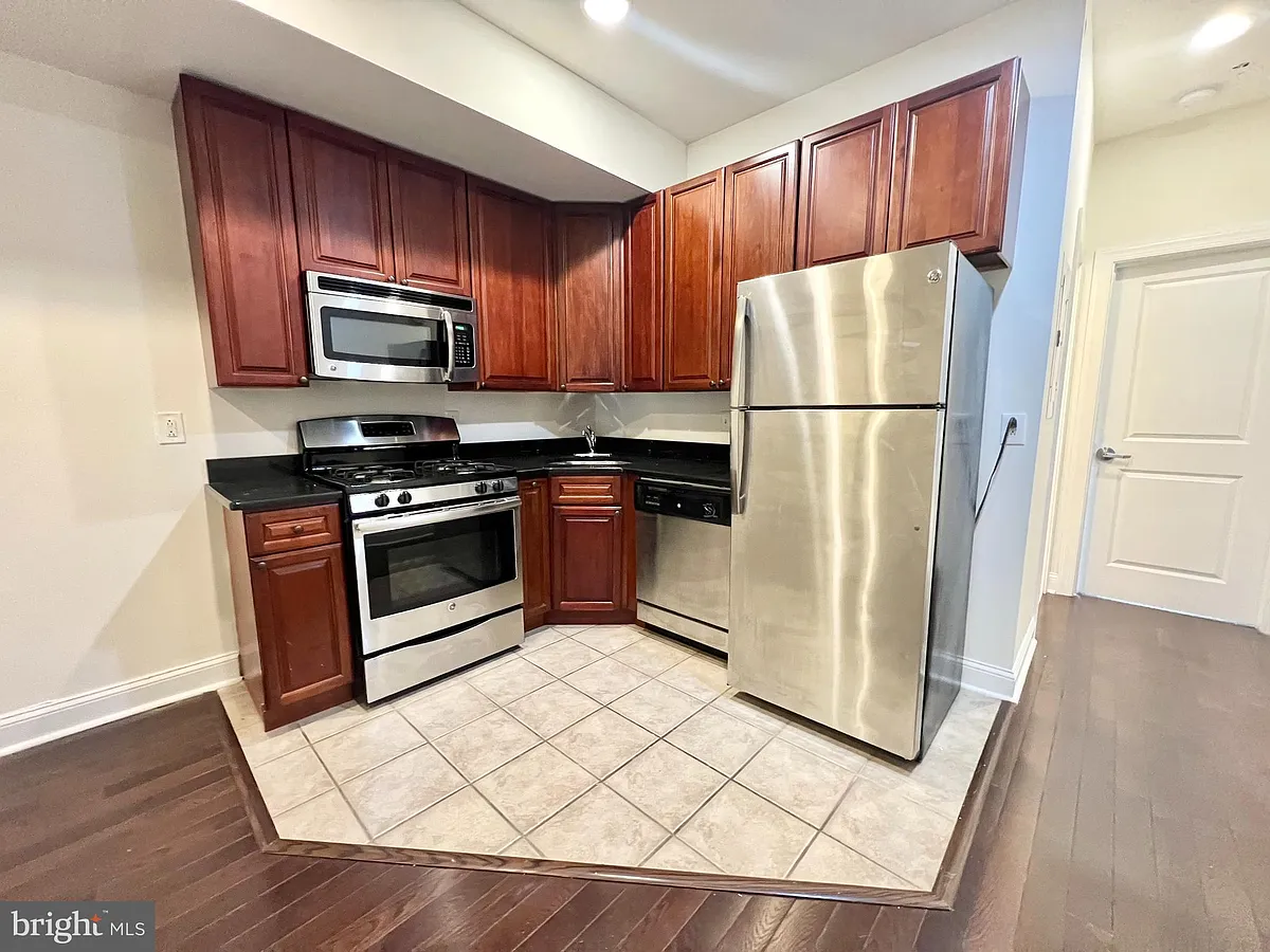 Building Photo - 1814 N 16th St #4B