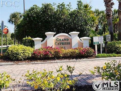 2nd image of 3455 Grand Cypress Dr