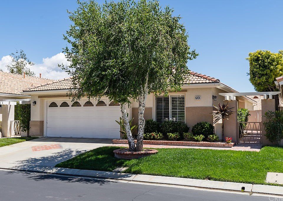 1st image of 700 Twin Hills Dr