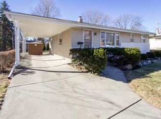 7237 Edgehill Rd, Greendale, WI 53129