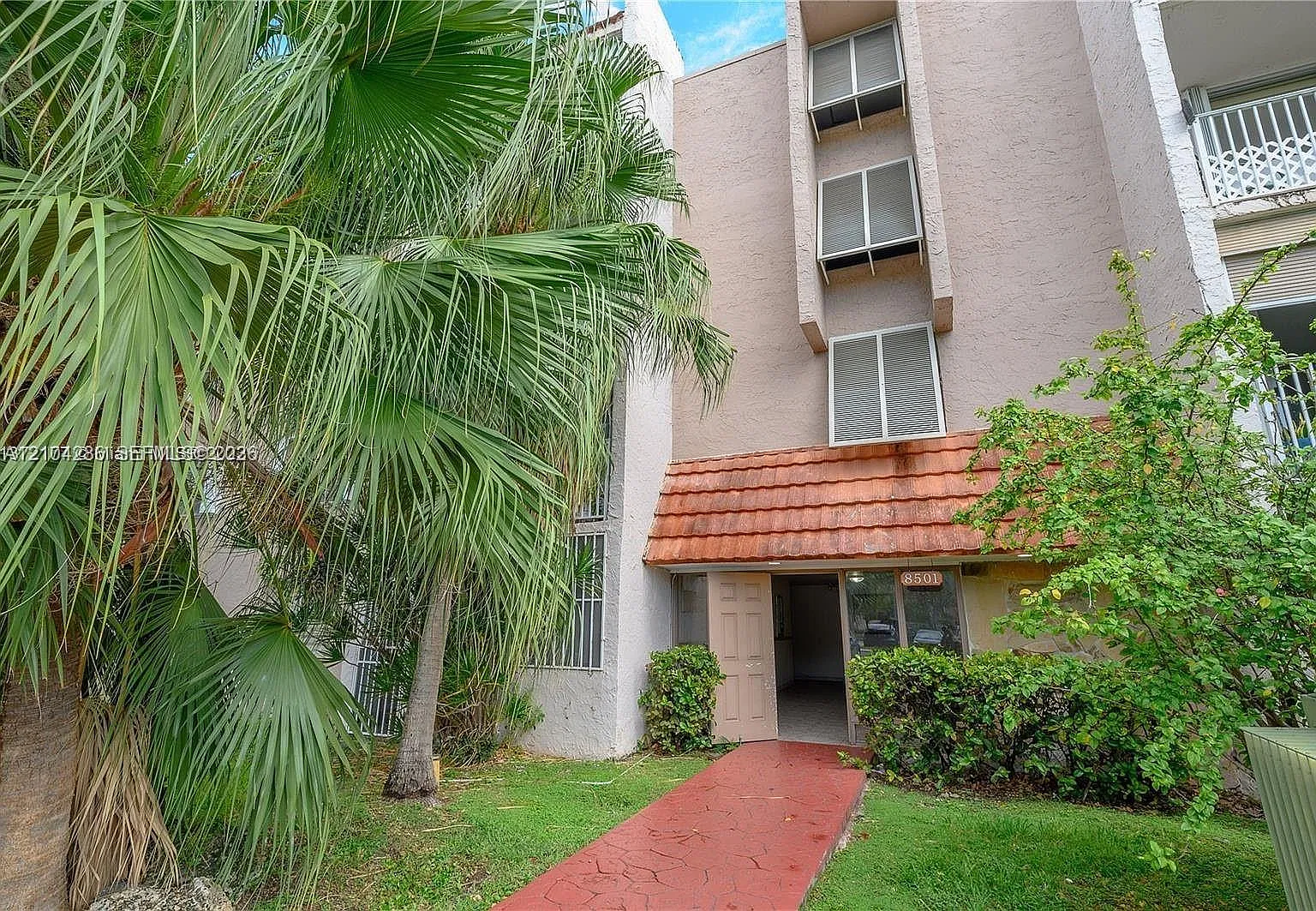 Summit Chase Condo — Photo 2