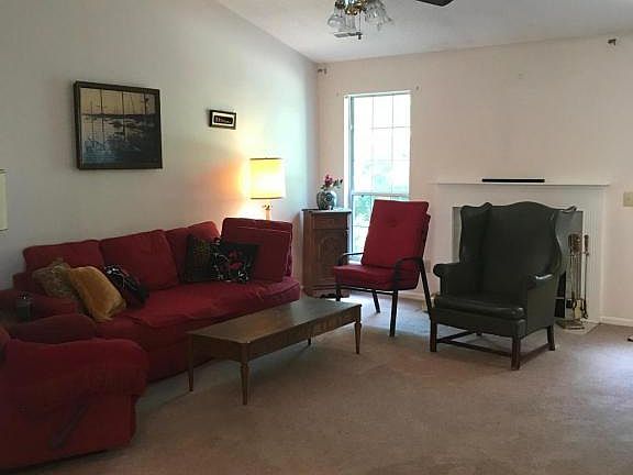 3rd image of 4158 Gaines Mill Dr