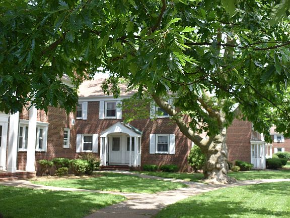 3rd image of 750 E Front St #D13