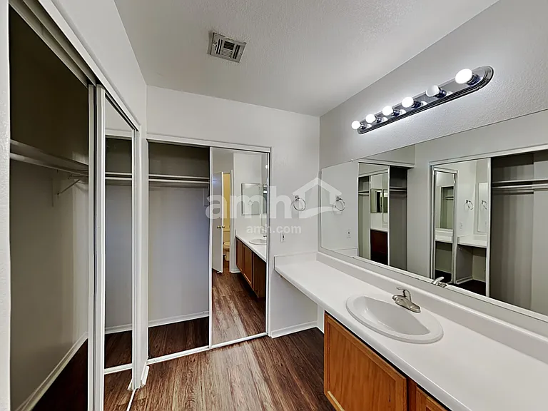 1576 E Orchid Ct — Photo 12