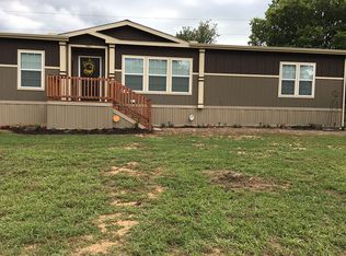 980 Cottonwood St, Azle, TX 76020