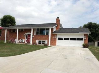 450 Jerry St, Gallipolis, OH 45631