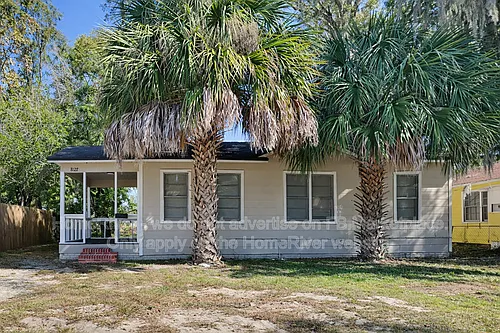 8127 Lexington Dr Photo 1