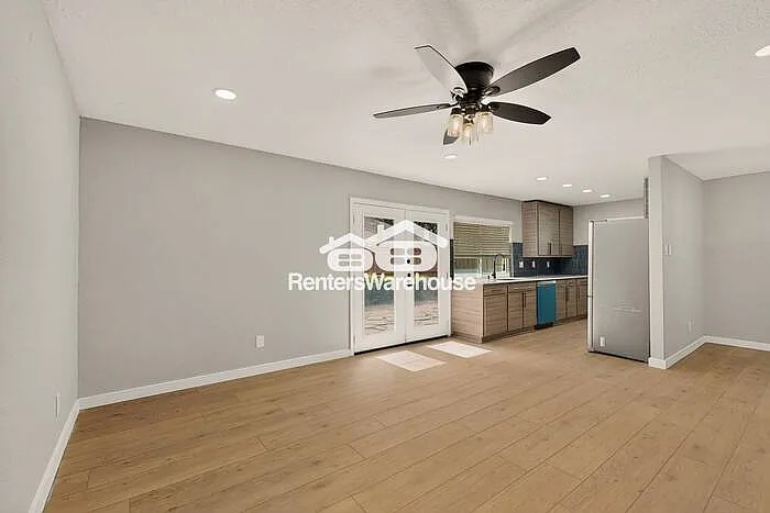 913 Overdowns Dr — Photo 28