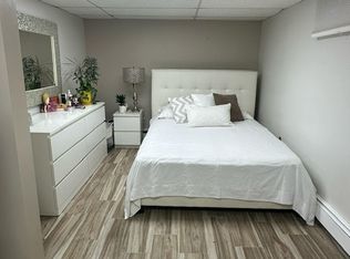 1 Dunn Rd, West Orange, NJ 07052