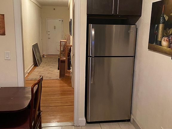 3rd image of 501 Millburn Ave #18
