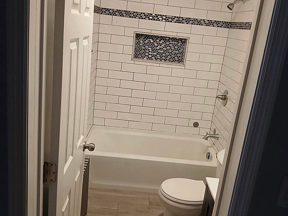 5th image of 146 Johnston St Floor Basement